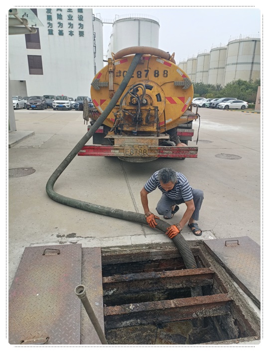 皇桐镇隔油池清掏