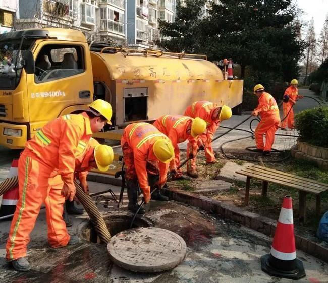 皇桐镇市政管道清淤